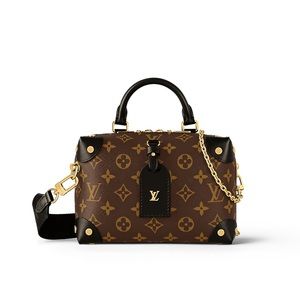 Petite Malle Souple Louis Vuitton Leather Monogram
Great condition, authentic!